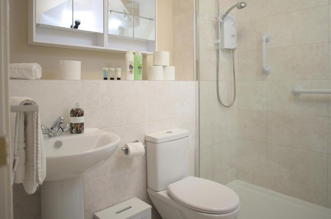 דירות אדינבורו Modern 2-Bed Haven, Free Parking מראה חיצוני תמונה